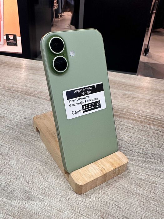 Apple IPhone 17 256GB Zielony Gwarancja 3 miesiące Bateria 94%