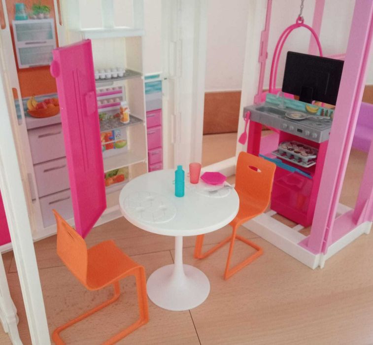 Casa da Barbie (28x72,6x38)