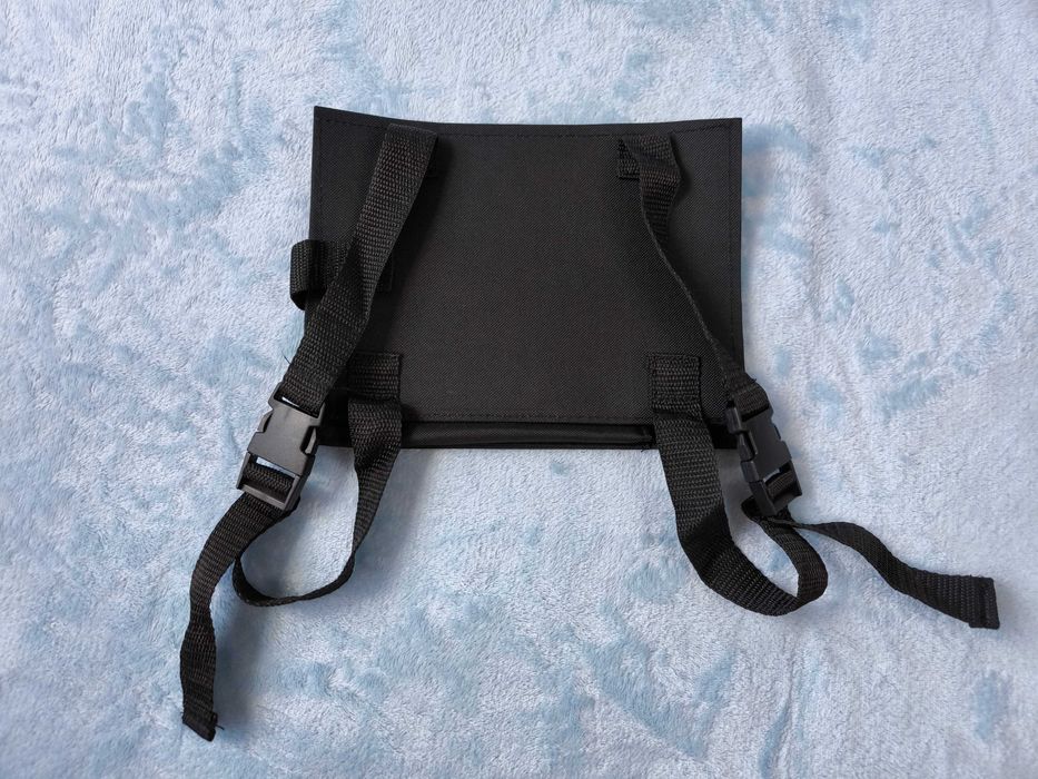 Чехол для планшета на спинку кресла автомобиля