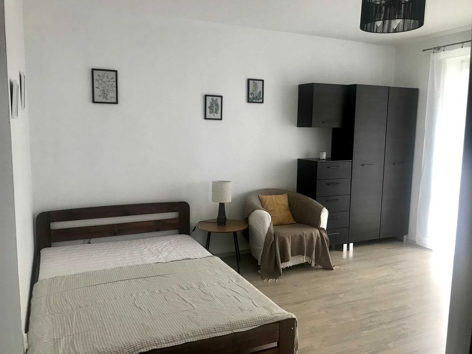 Przytulne mieszkanie z balkonem | 33 m2 | ul. Ostatnia (przystanek Białucha) | od 1 października