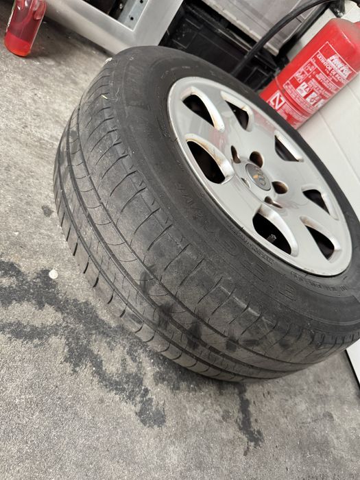 4 Jantes Originais Audi 15” 5x112 ET39 + 2 Pneus Michelin