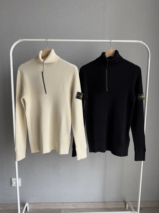 Гольф Stone Island (шерстяной, 2025 коллекция)