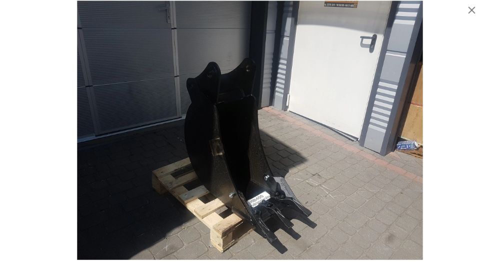 ŁYŻKA 40cm CASE NH 580, 590, 695 LEMIESZ Hard