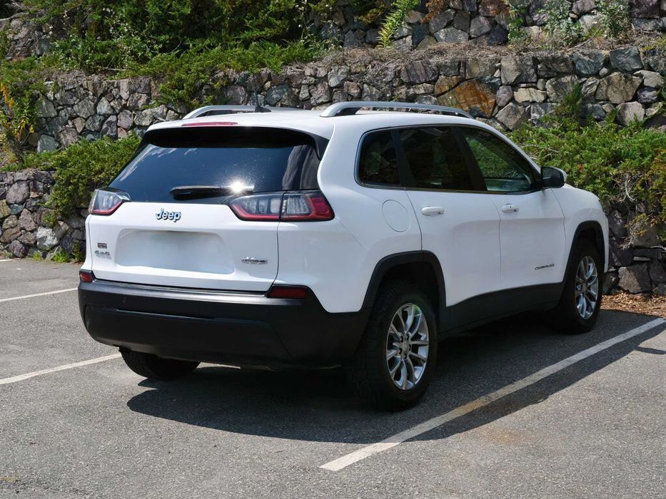 Jeep Cherokee Latitude Plus 4x4      2021