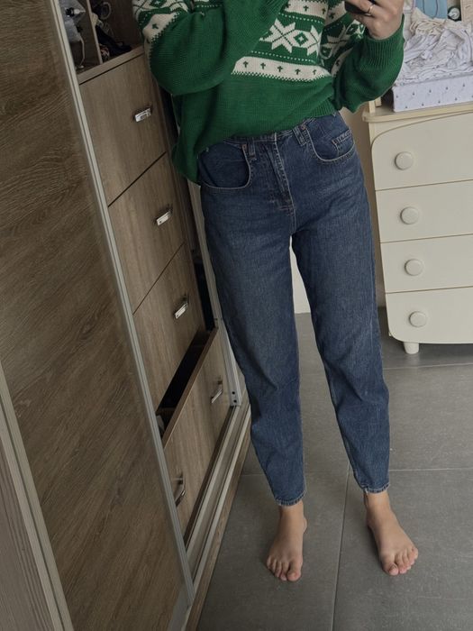 Темно сині джинси