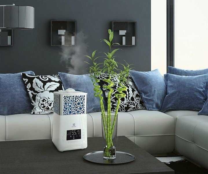 Зволожувач повітря і очищувач Electrolux