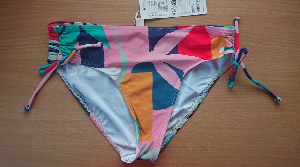 Esprit - Bikini Dół z Barwnym Nadrukiem r. 36