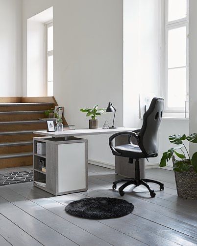 Комп‘ютерний стіл