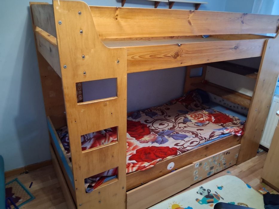 Duże solidne lozko piętrowe prawdziwe drewno szuflady
