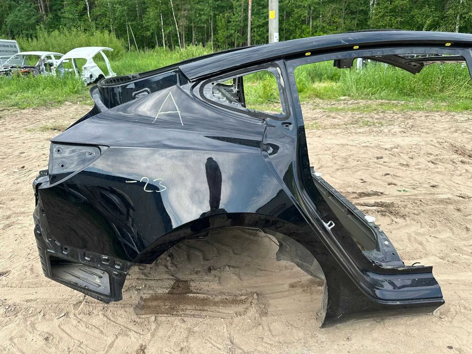 Tesla Model 3 крило заднє фільонка четверть розборка