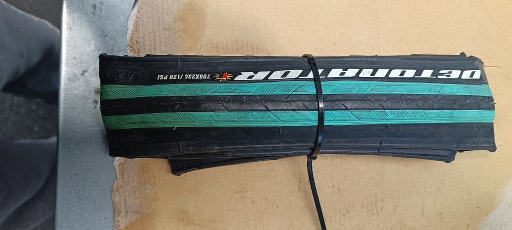 Pneus Maxxis Detonador bicicleta