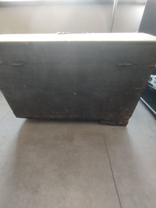 Скриня дерев'яна