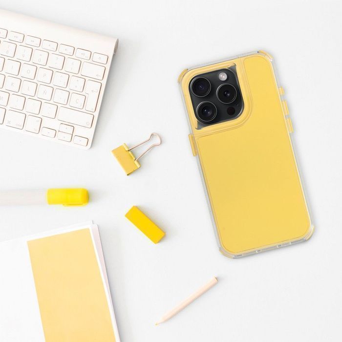 Futerał MATRIX do IPHONE 15 Pro żółty