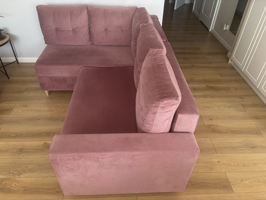 Pikowany narożnik z pojemnikiem i funkcją spania typu delfin