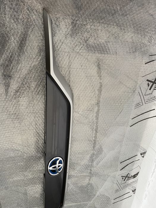 Blenda Klapy tył tylnej Toyota Rav 4 V 19-24 oryginał