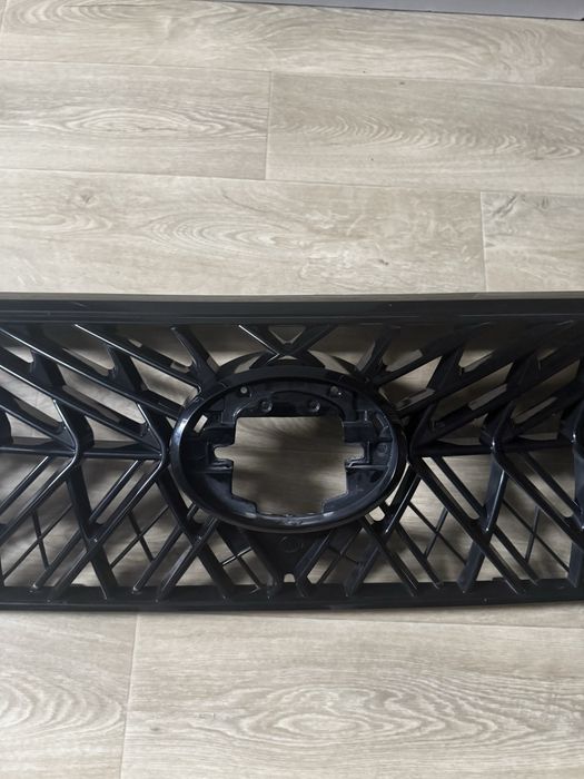 Решетка на прадо 150 трд