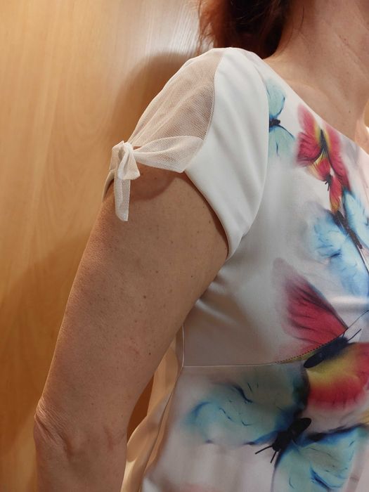 Sukienka w motyle Midori rozmiar 42