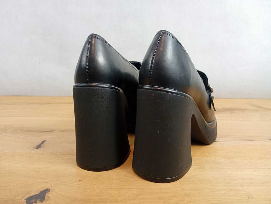 Czółenka Tamaris, na obcasie, rozmiar 40