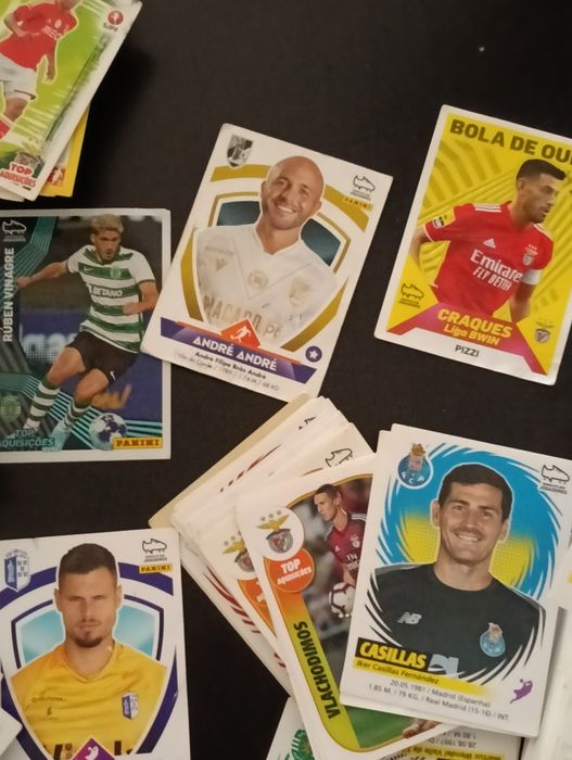 Grande lote de cromos de futebol