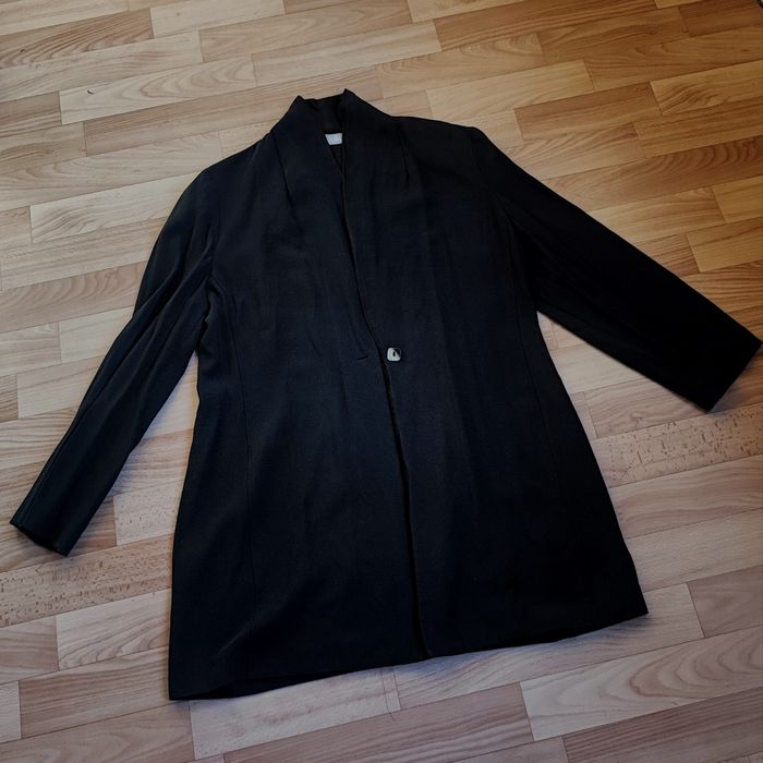 Черный женский пиджак