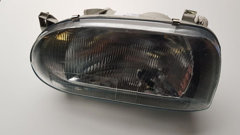 REFLEKTOR VW GOLF III 92-97 H4 REGULACJA MANUALNA/ELEKTRYCZNA LEWy 441-1111L-LD-E,1H6941017 1H6941017AA 1H6941017AJ  1H6941017AL 1H6941017AM 1H6941017AN  1H6941017E 1H6941017F 1H6941017J  1H6941017Q 1H6941017R 1H6941017T