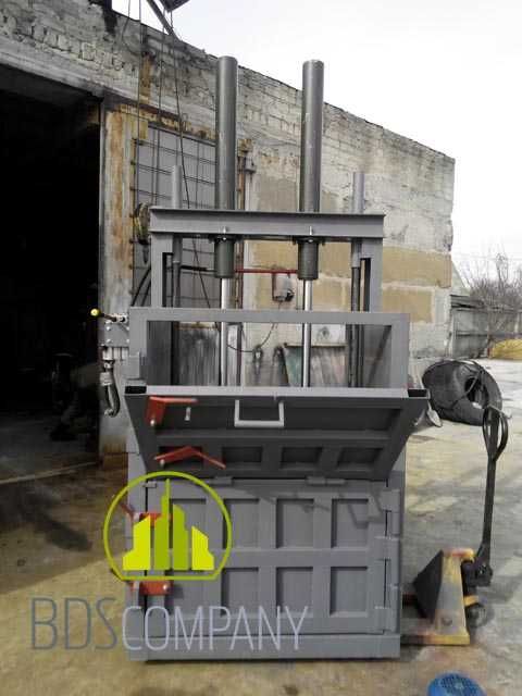 Прес для вторсировини 32 т