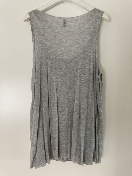 Top Benetton, cinza/prata, tamanho S, como novo.