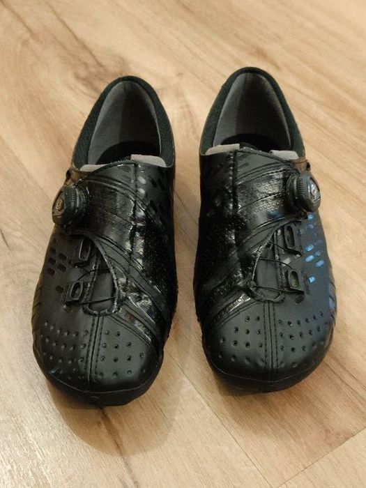 Sapatos de Ciclismo Bont Helix Carbon moldáveis "Novos"