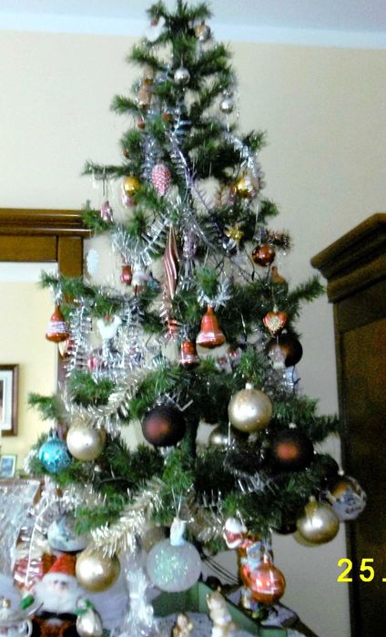 Choinka ubrana - 140cm