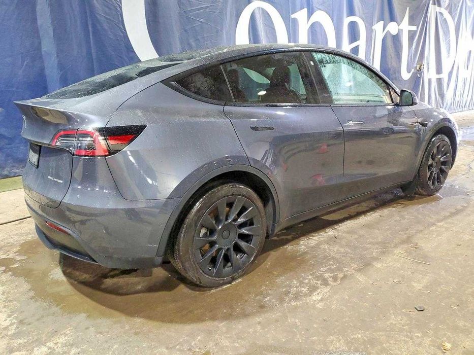 Tesla Model Y 2022 Long Range