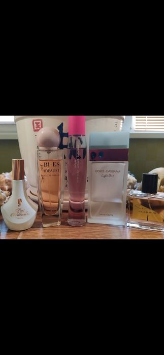 Духи женские.цены разные.почти все полные