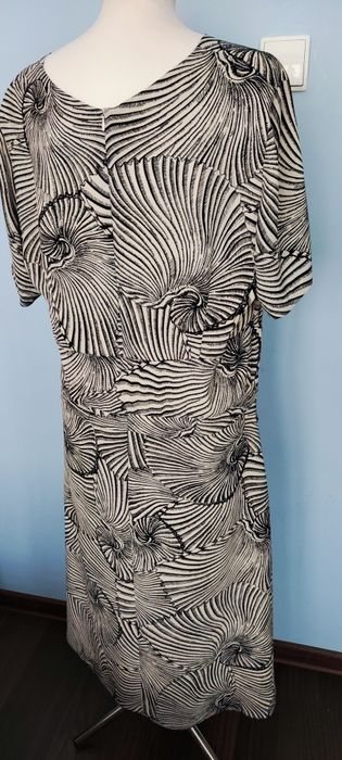 Elegancka sukienka 42 na wesele