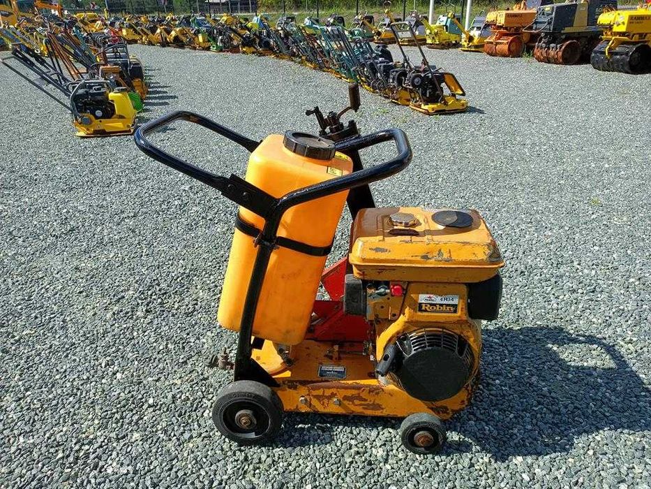Przecinarka jezdna piła beton asfalt HUSQVARNA FS 400 LV nr.929 wolf