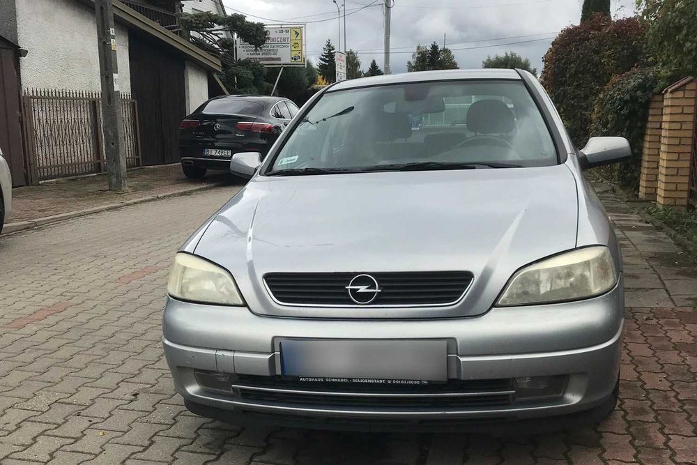 samochód osobowy OPEL ASTRA