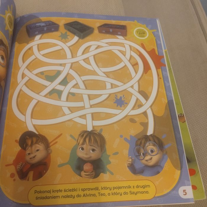 Alvin i Wiewiórki książeczki  z zadaniami i naklejkami