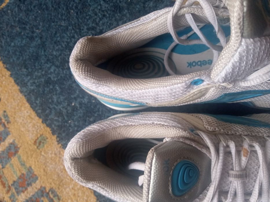 Buty Reebok easytone rozmiar 39 wkładki 25,5 cm