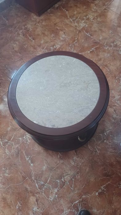 Mesa vintage mármore