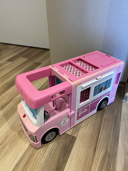 Kamper Barbie z akcesoriami