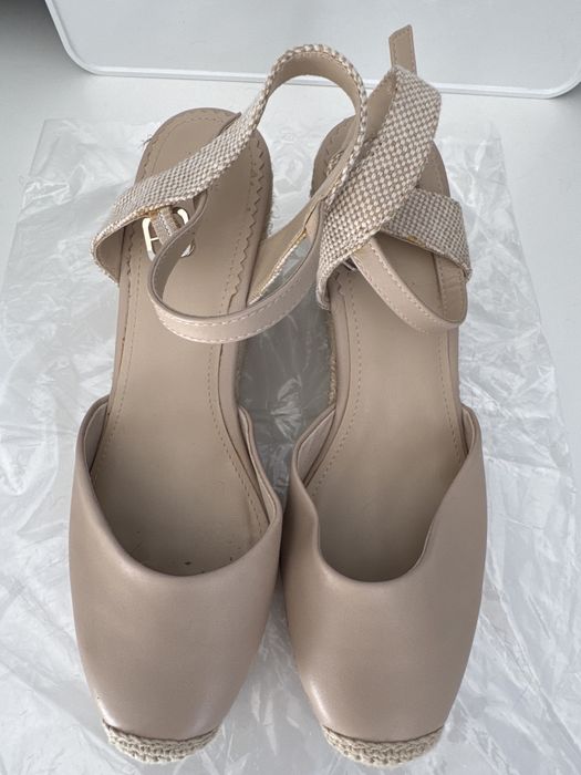 Sandalia creme plataforma vime Parfois