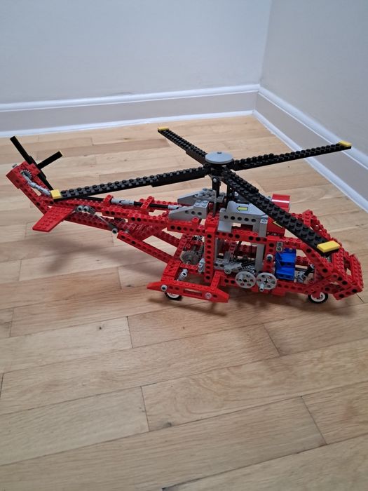 Lego Technic 8856 czerwony helikopter