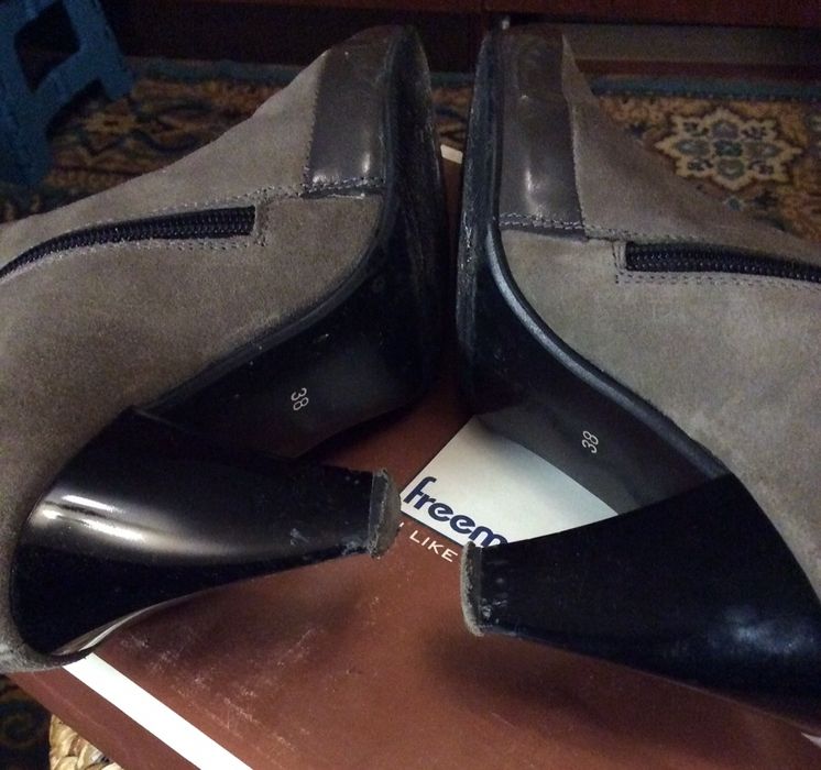 Сапожки женские