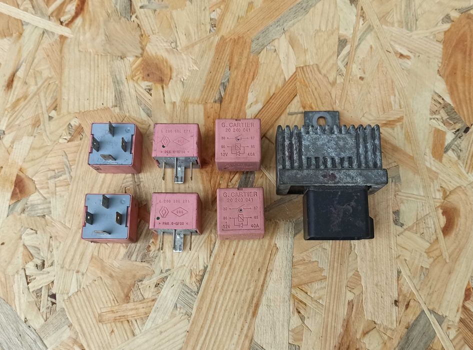 Свеча накала Свичи накалу на Renault Trafic Opel Vivaro Трафик на 1.9