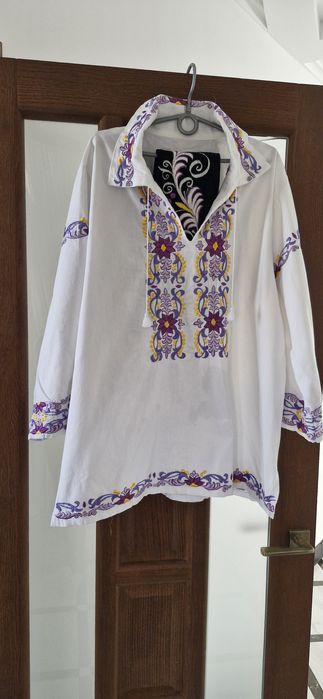 Чоловіча вишиванка