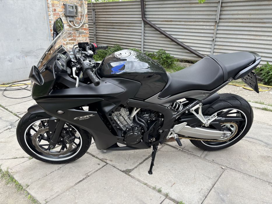Honda Cbr 650F, 2016, отличнейшее состояние!