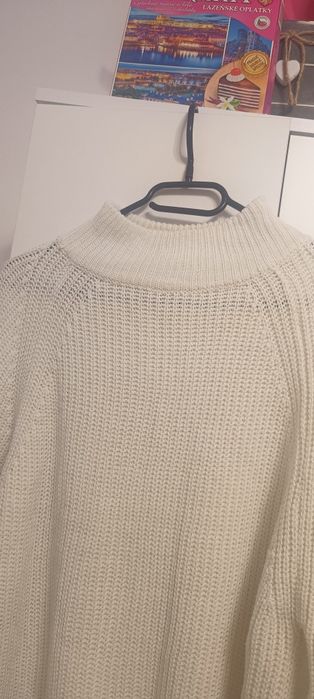 Sweter sweterek akrylowy długi biały  rozmiar S
