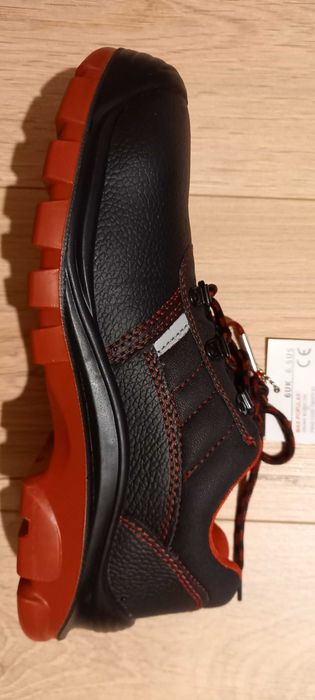 Buty z metalowym podnoskiem uniseks