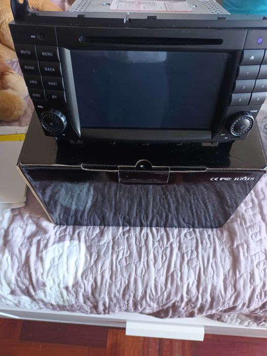 Auto rádio cd para Mercedes W203 Ano 2004 ate 2007 Novo.
