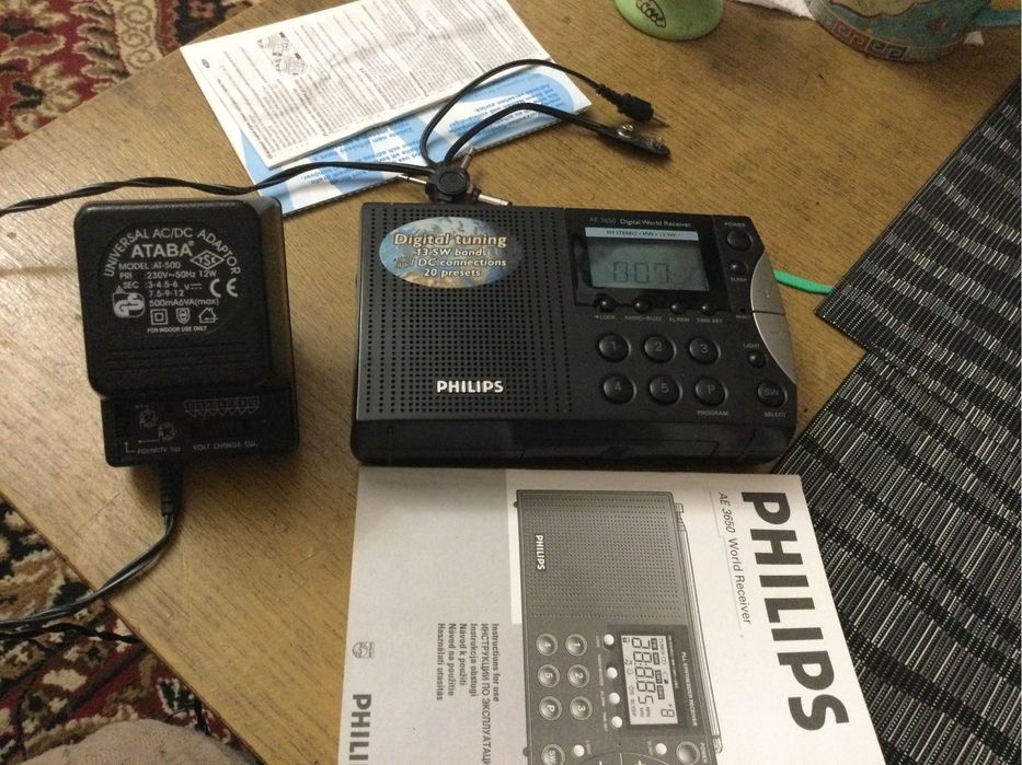 Продам радиоприемник PHILIPS AE3650