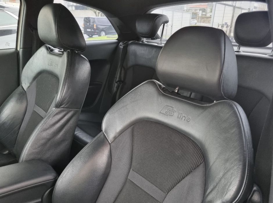 Audi A1 S-Line teto panoramico