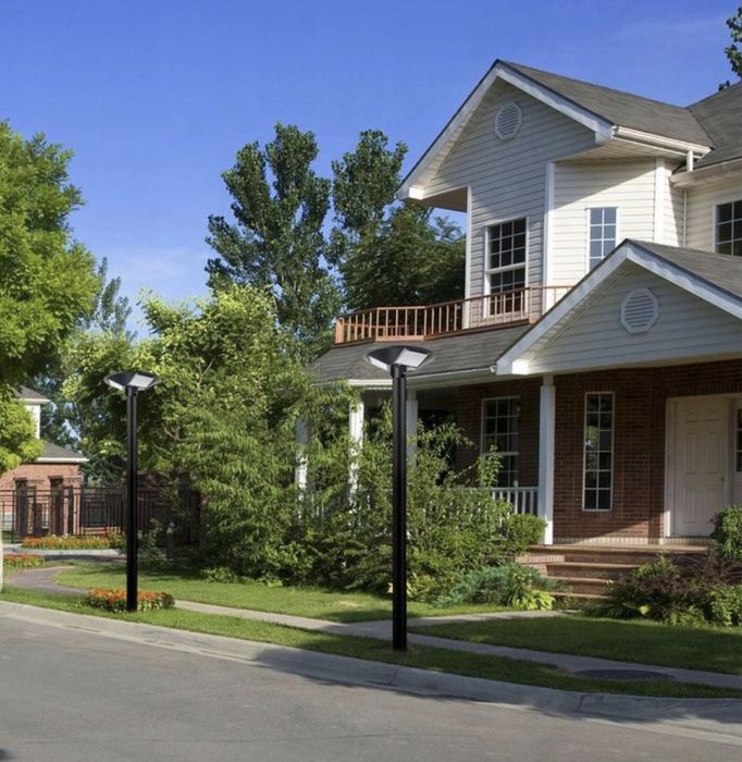 Solarna Lampa ogrodowa i Uliczna-Wodoodporna 200W mocy